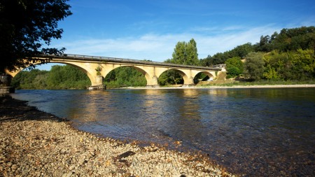 Pont sur la Dordogne à Vitrac